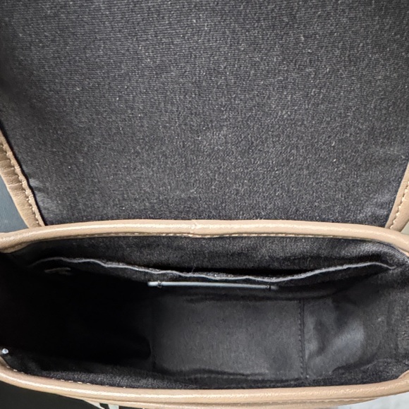 Coach Brown Leather Men's Messenger Bag like new! - Picture 9 of 17